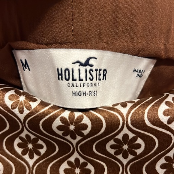 Size medium Hollister skirt - Picture 2 of 3